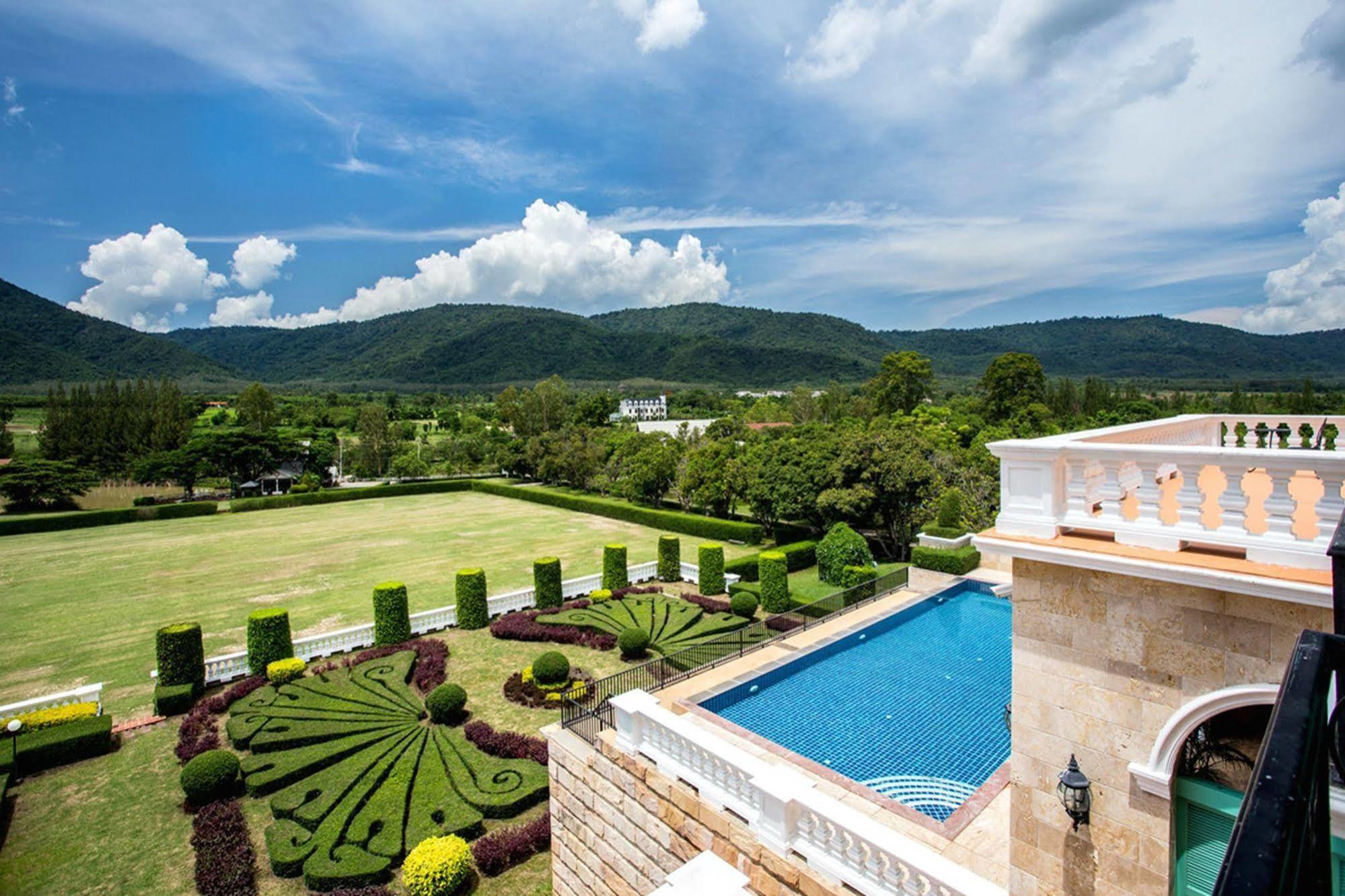 Chateau De Khaoyai Hotel & Resort Pakchong Exterior photo