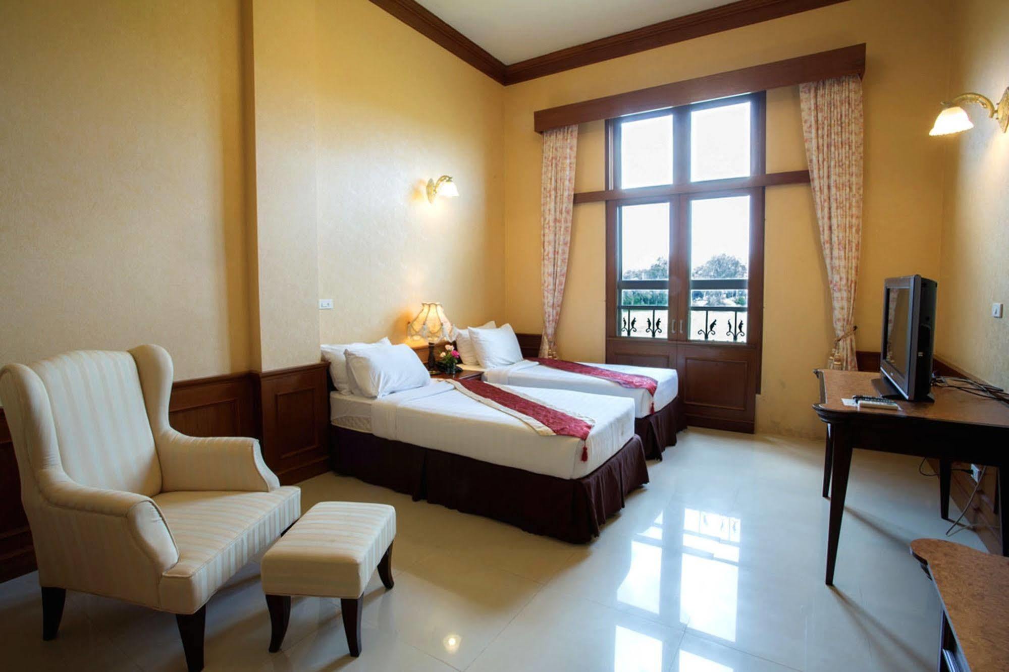 Chateau De Khaoyai Hotel & Resort Pakchong Exterior photo